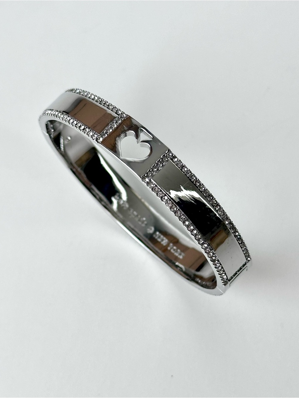 Y2K Kate Spade New York Silver Tone Crystal Spade Hinged Bangle Bracelet